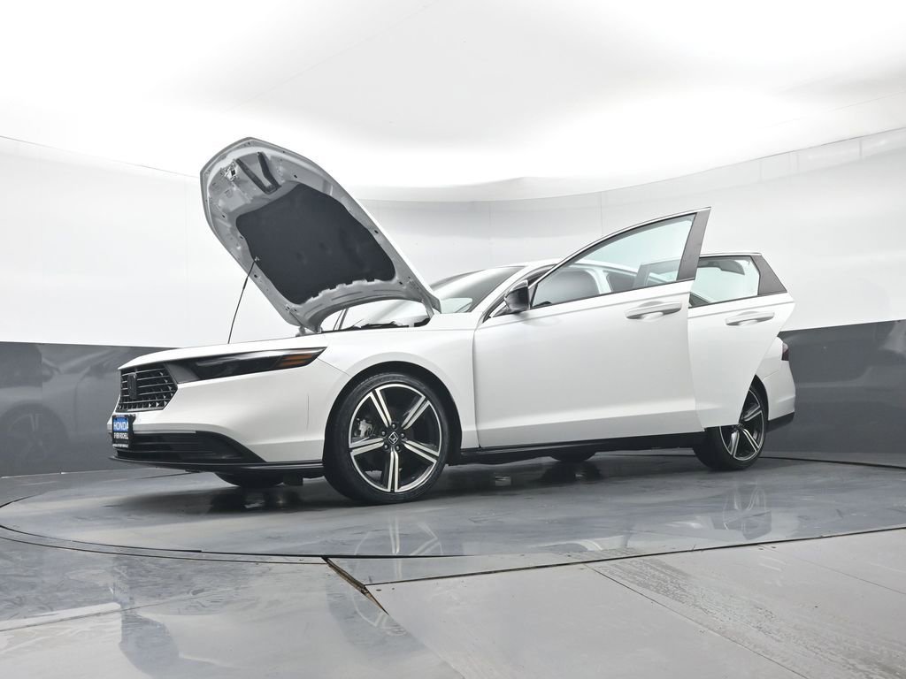 Used 2023 Honda Accord Sport image 41