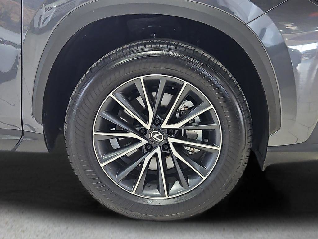 Used 2025 Lexus NX 250 FWD w/ Premium Package image 9