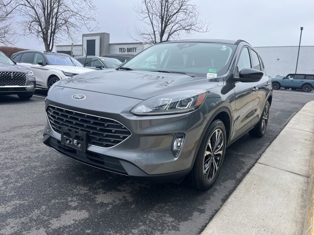 Certified 2022 Ford Escape SEL w/ SEL Stealth AWD Package image 3