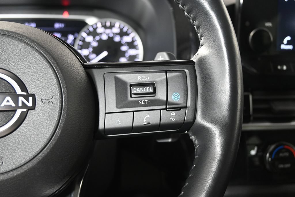 Used 2023 Nissan Pathfinder SL AWD/4WD image 37