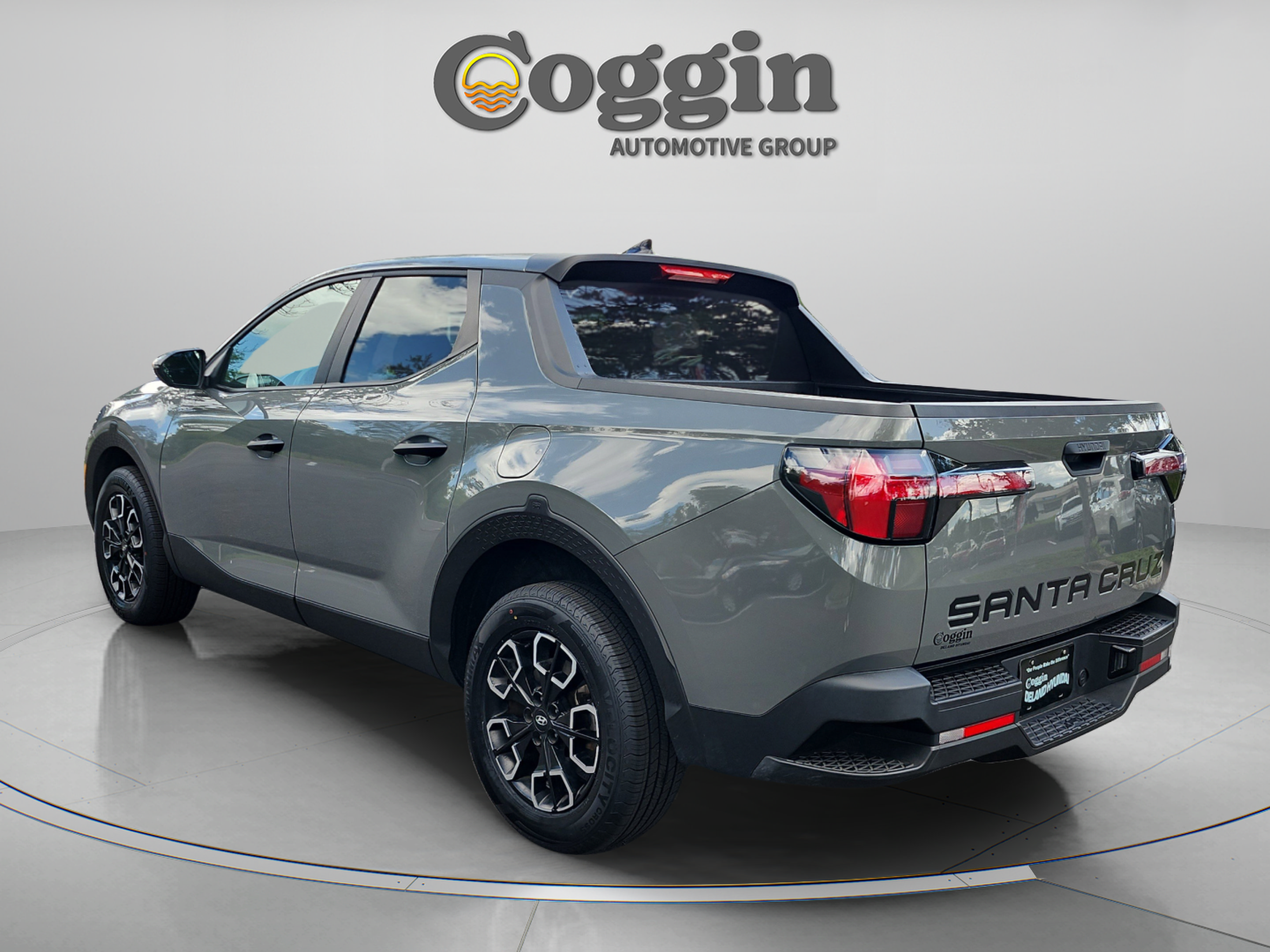 Used 2024 Hyundai Santa Cruz SEL FWD image 3