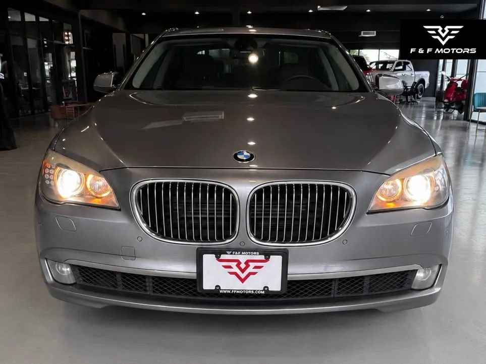 Used 2010 BMW 750Li xDrive AWD/4WD image 5