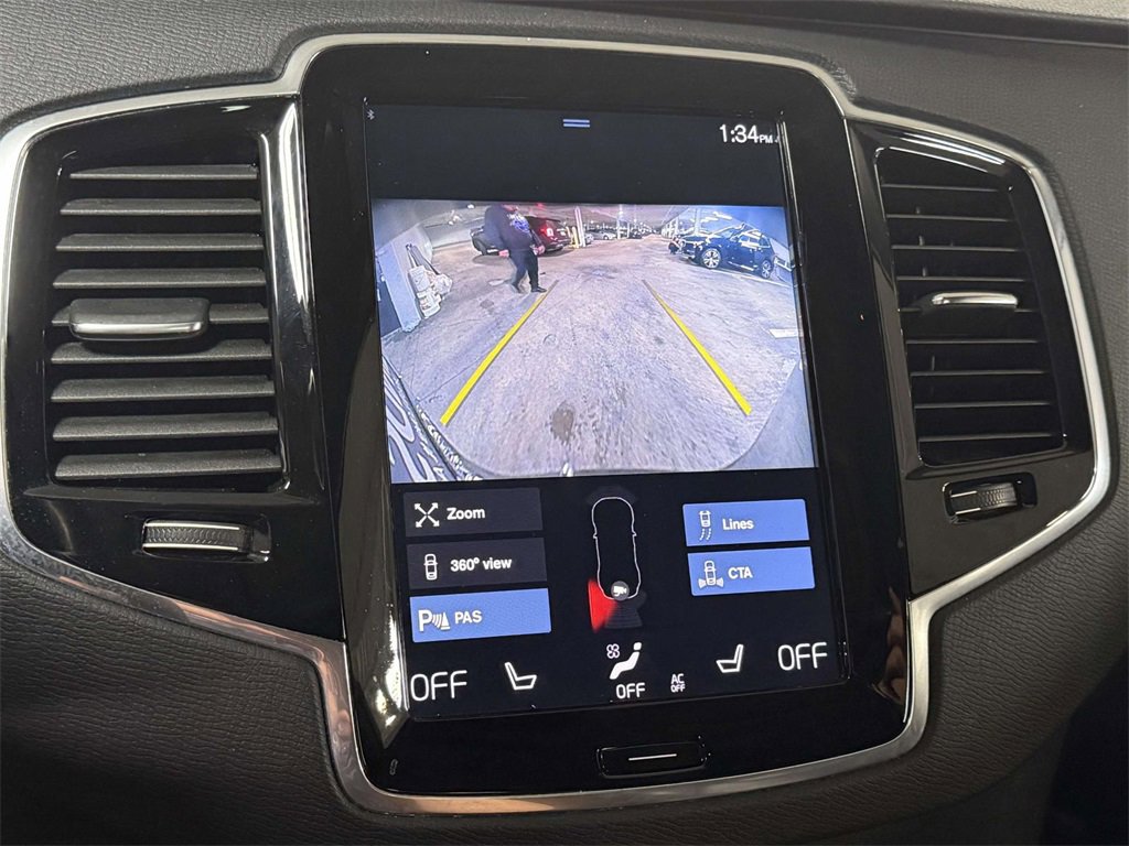 Used 2022 Volvo XC90 T6 Momentum w/ Advanced Package image 7