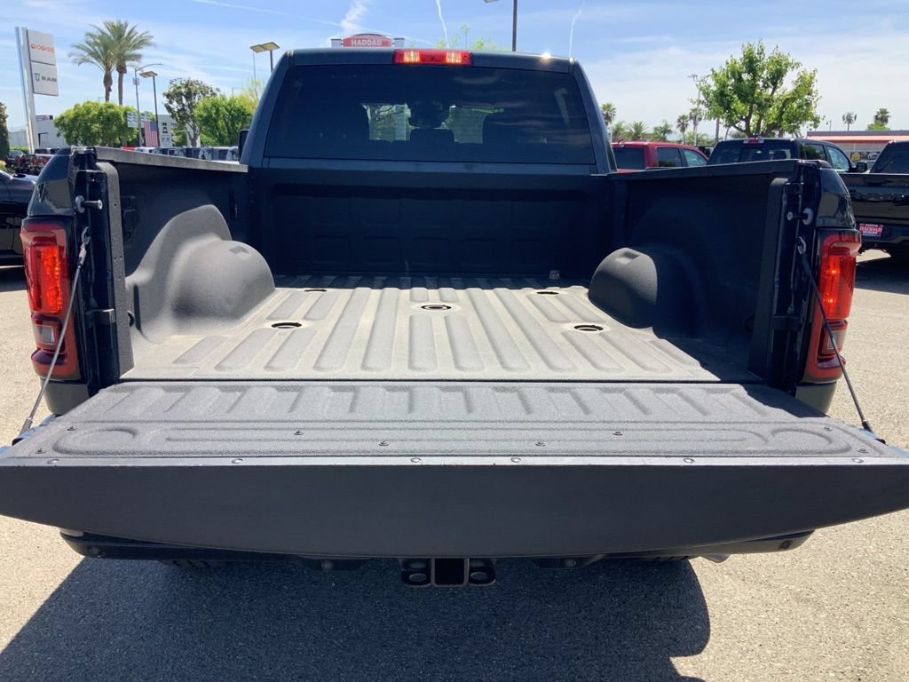 New 2025 RAM 2500 Big Horn AWD/4WD image 7