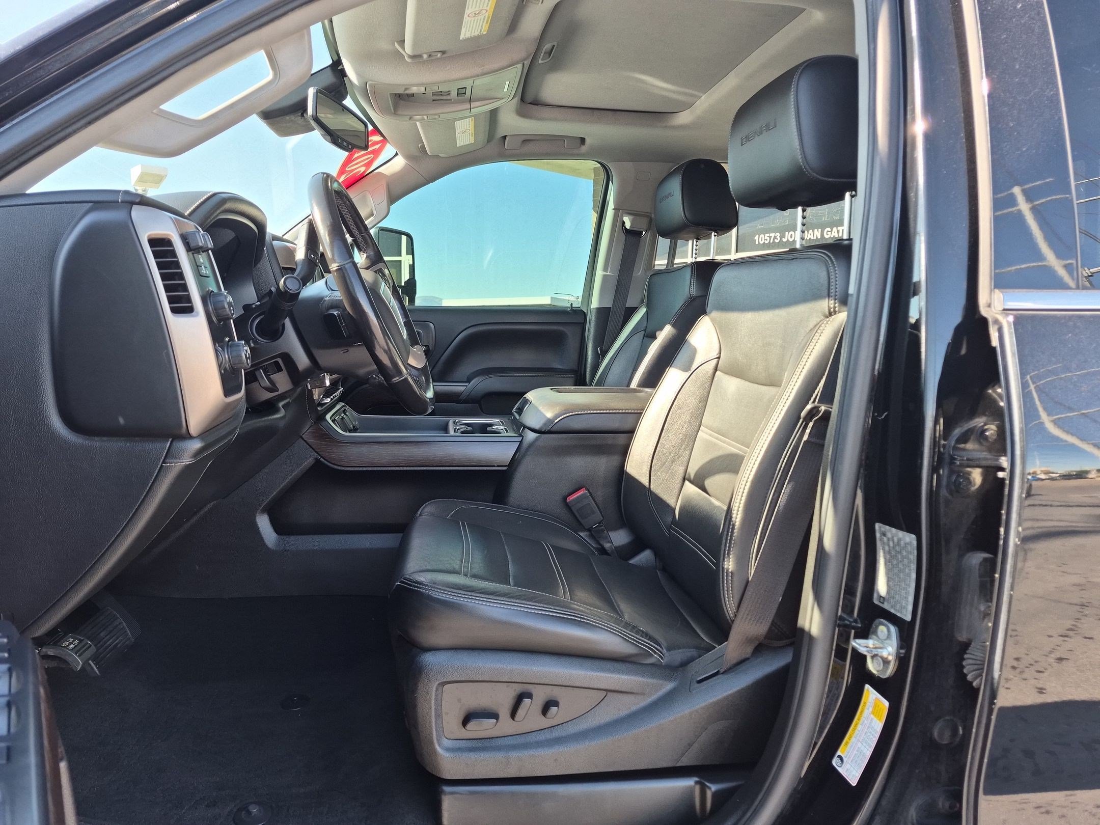 Used 2018 GMC Sierra 3500 Denali w/ Duramax Plus Package AWD/4WD image 23