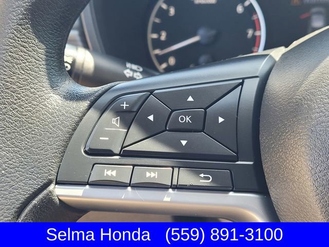 Used 2025 Nissan Altima 2.5 SV FWD image 14