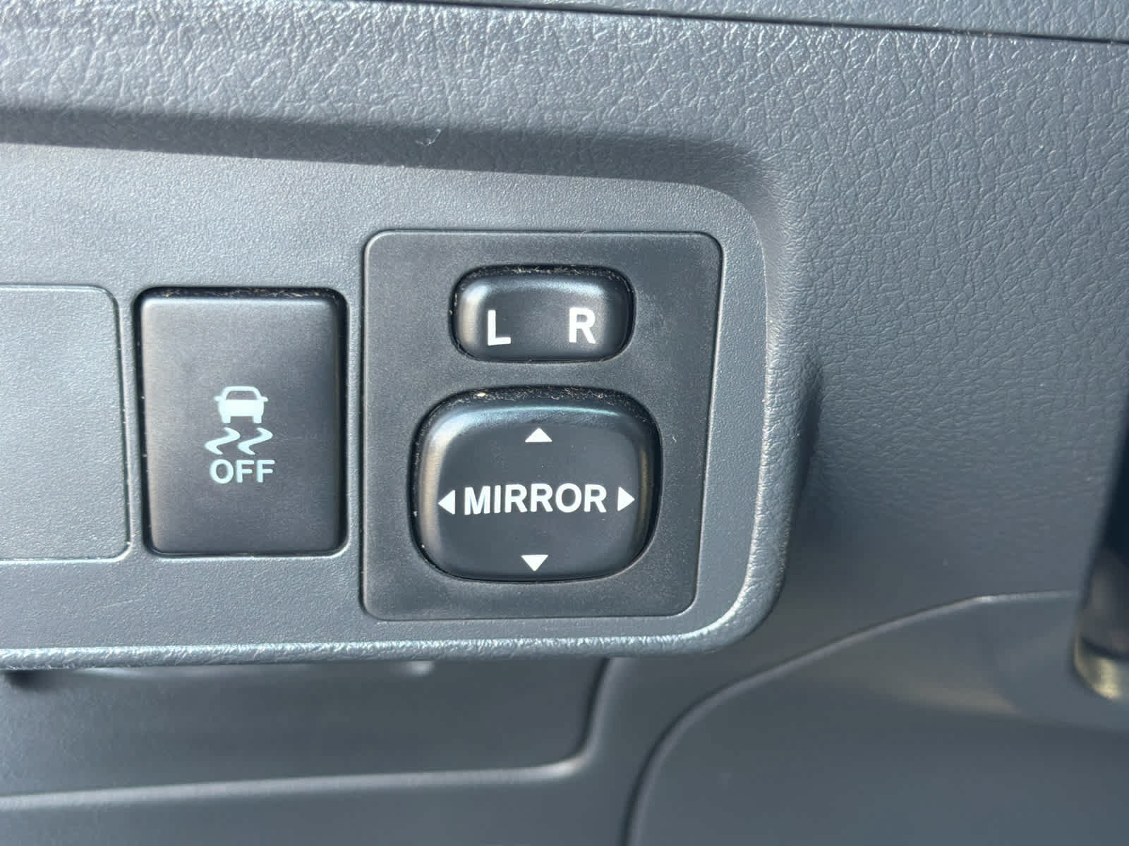Used 2010 Toyota Corolla S FWD image 17