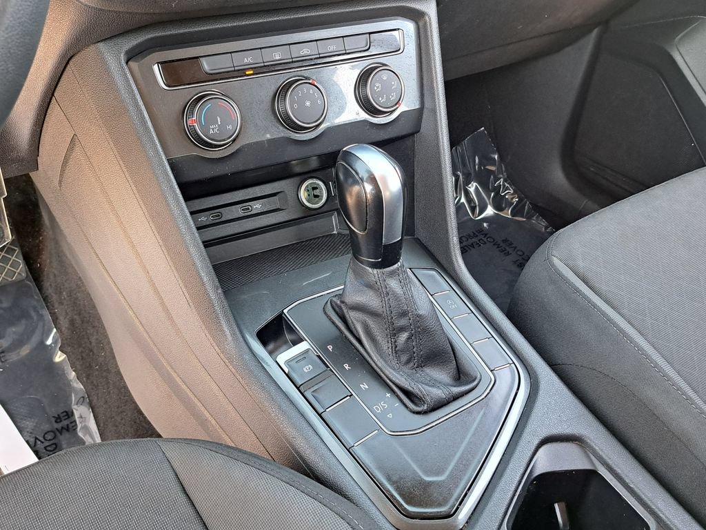 Used 2020 Volkswagen Tiguan S FWD image 16