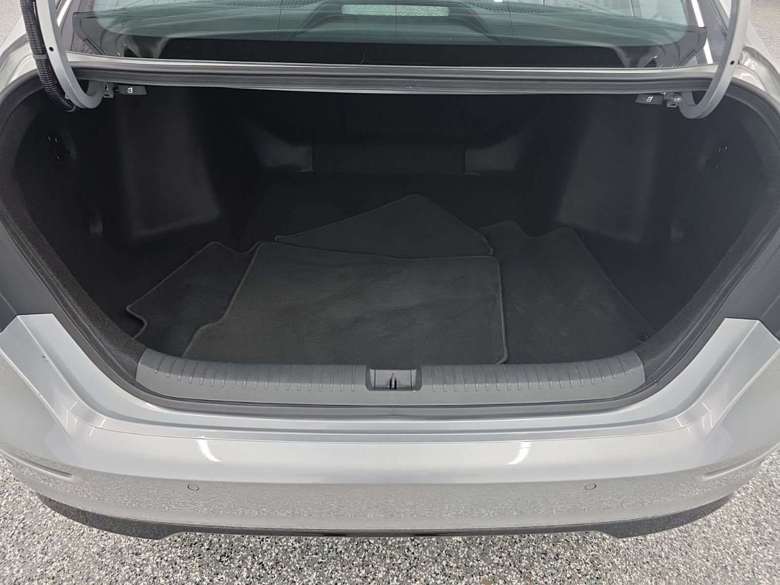 Used 2024 Honda Accord Touring image 13