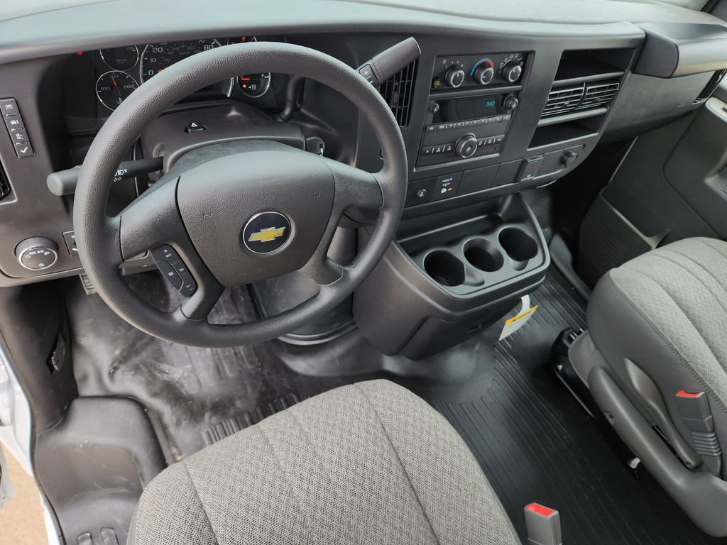 New 2026 Chevrolet Express 2500 w/ Driver Convenience Package RWD image 19