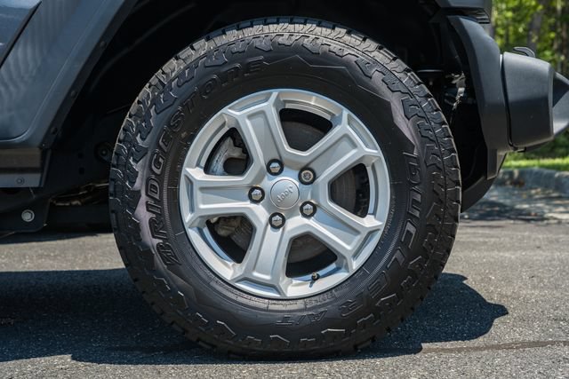 Used 2022 Jeep Wrangler Unlimited Sport AWD/4WD image 37