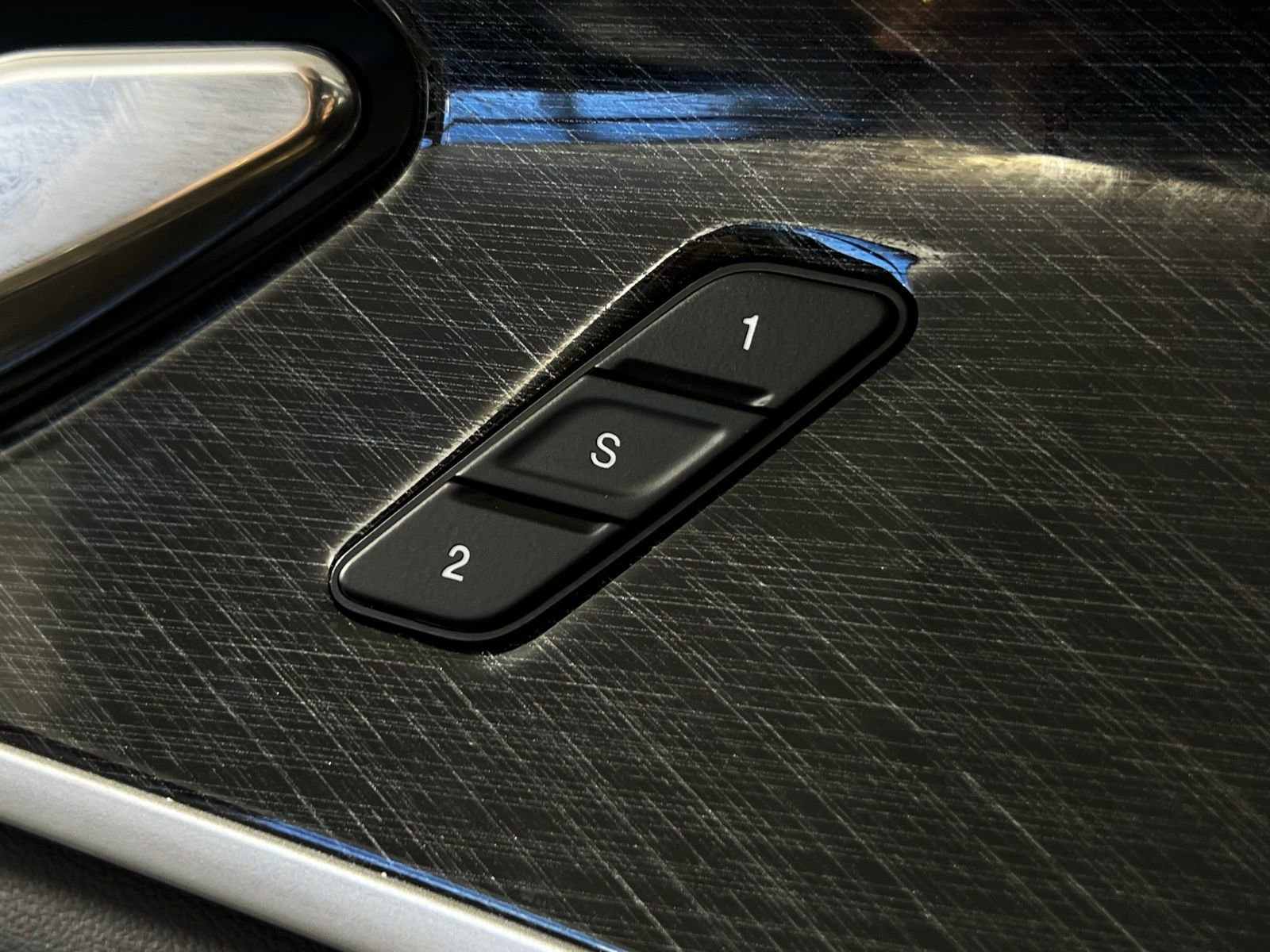 Used 2024 Jeep Grand Cherokee Trailhawk image 15