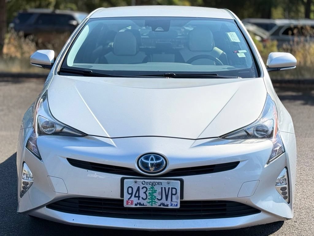 Used 2017 Toyota Prius Three Touring w/ Carpet Mat Package FWD image 8