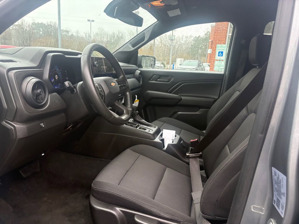 Used 2023 Chevrolet Colorado W/T image 11