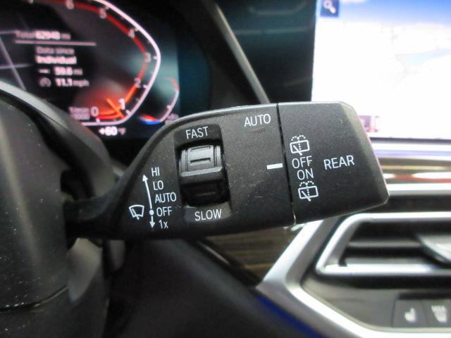 Used 2020 BMW X5 xDrive40i w/ M Sport Package image 22