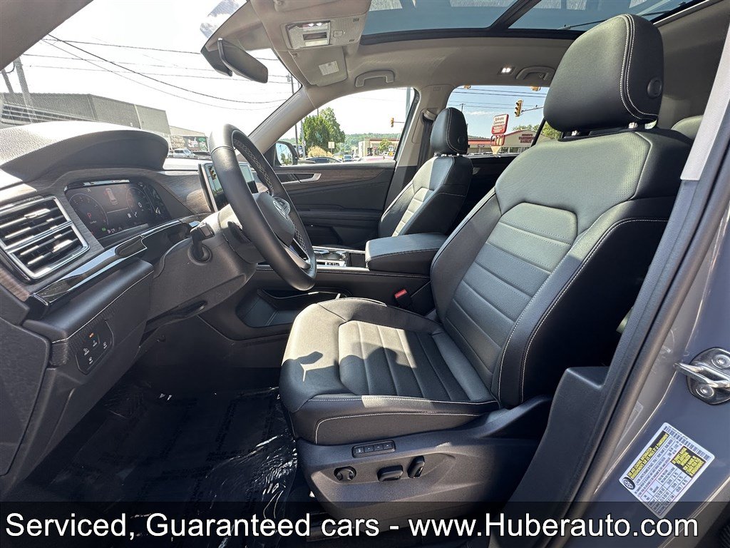 Used 2025 Volkswagen Atlas SEL AWD/4WD image 9