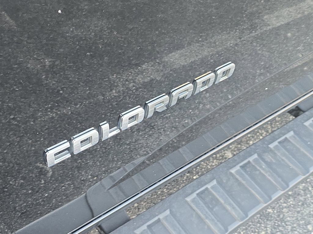 Used 2017 Chevrolet Colorado Z71 image 9