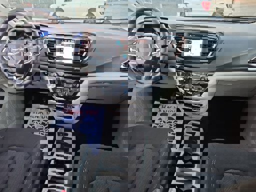 Used 2023 Chrysler Voyager LX image 2