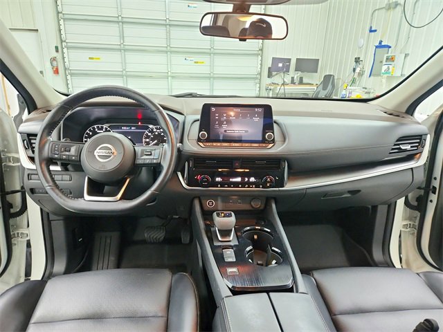 Used 2021 Nissan Rogue SV w/ Premium Package image 25