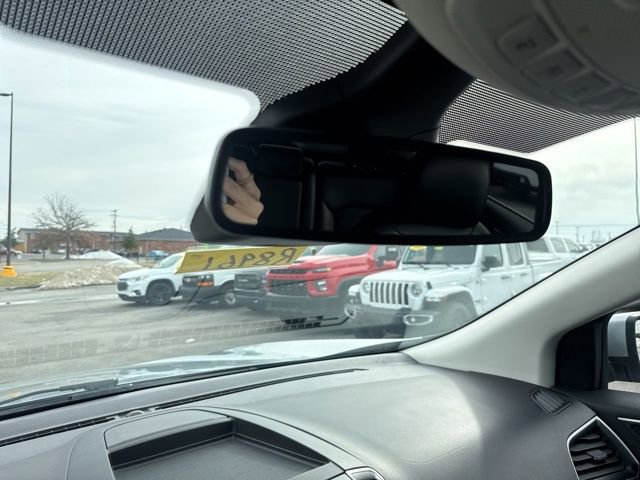 Used 2024 Ford Edge SEL image 25