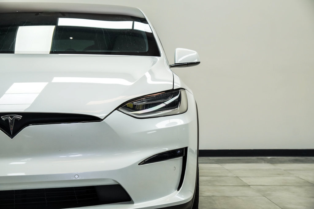 Used 2023 Tesla Model X AWD/4WD image 5