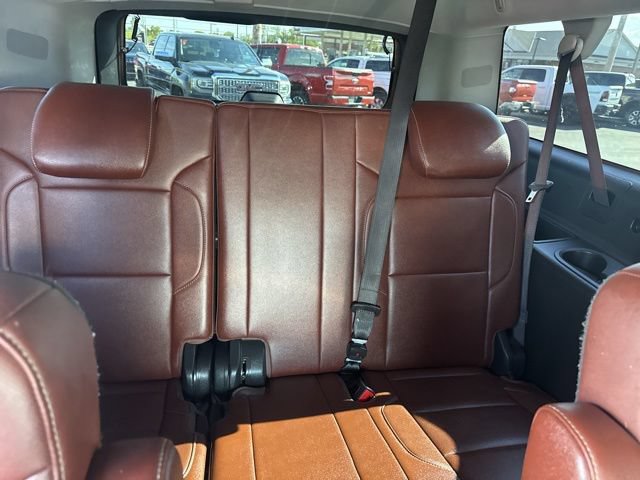 Used 2019 Chevrolet Suburban Premier w/ Premier Plus Edition AWD/4WD image 12
