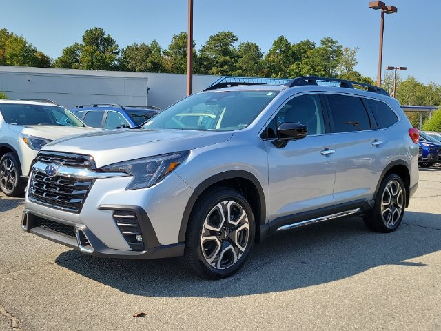 Used 2024 Subaru Ascent Touring AWD/4WD image 3