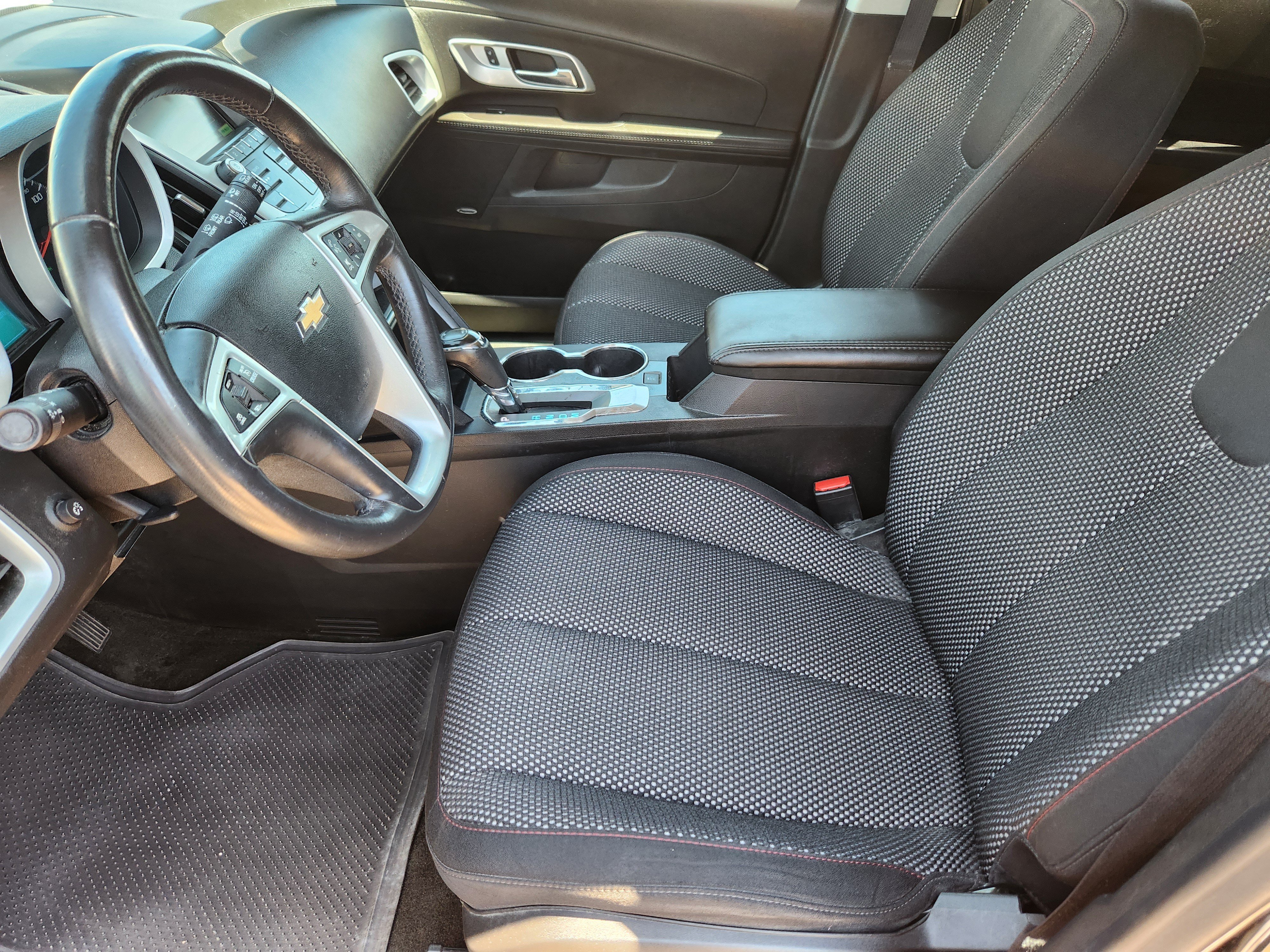 Used 2017 Chevrolet Equinox LT w/ Convenience Package AWD/4WD image 9