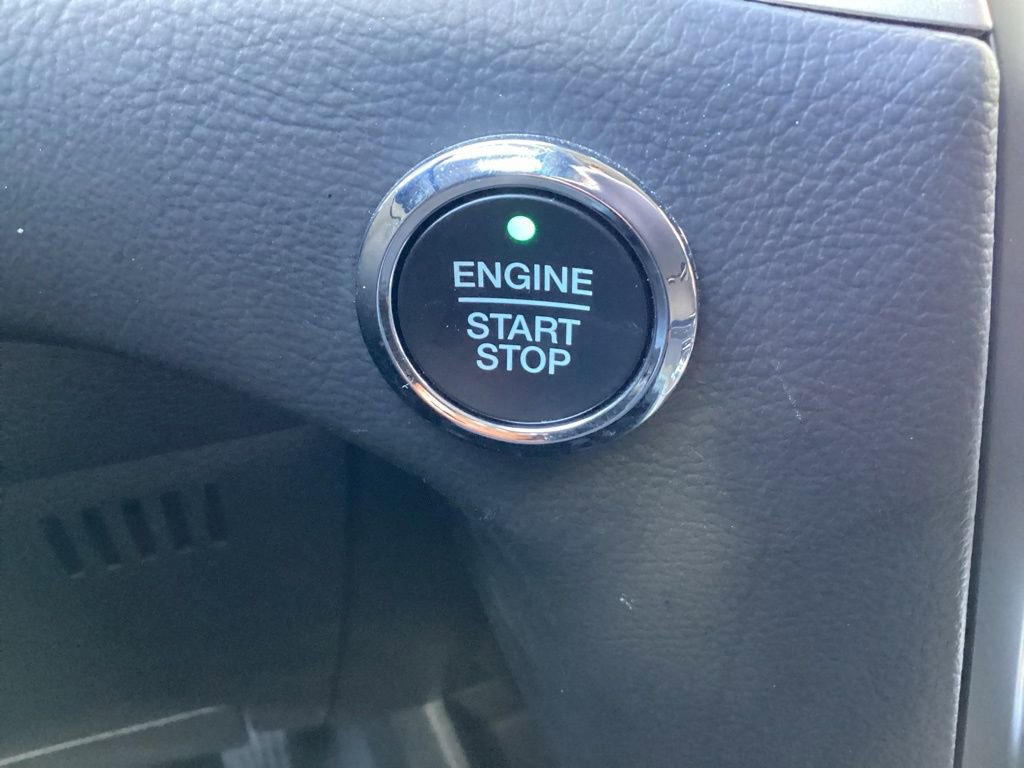 Used 2024 Ford Edge SEL image 24