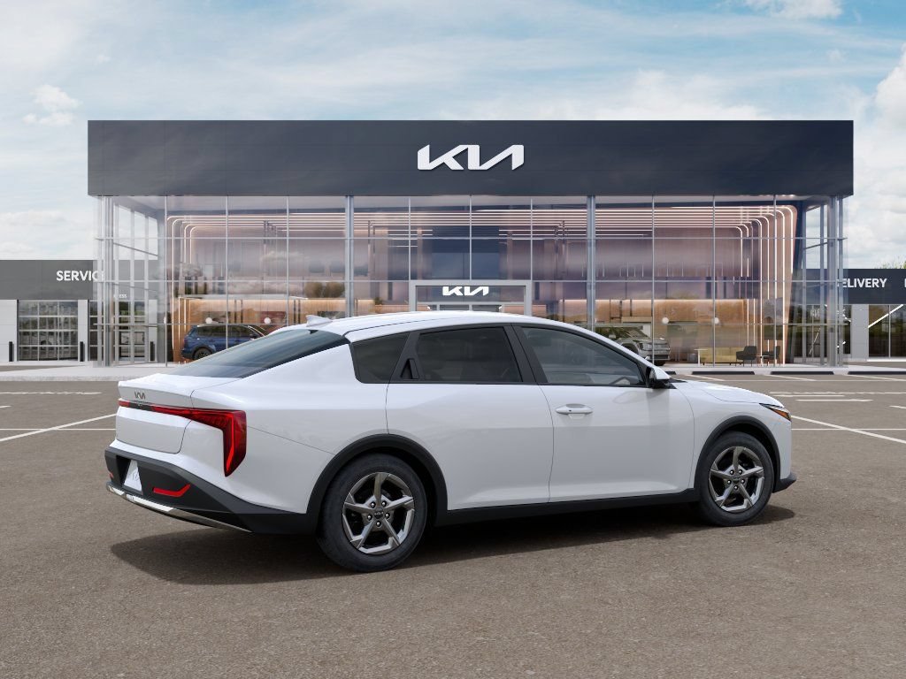 New 2026 Kia K4 FWD image 6