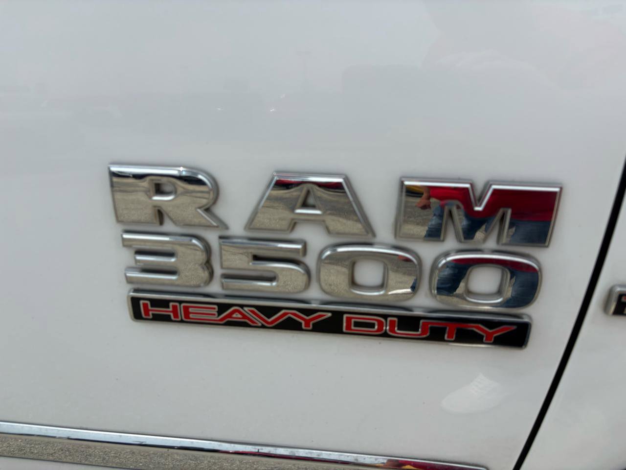Used 2018 RAM 3500 Laramie AWD/4WD image 11