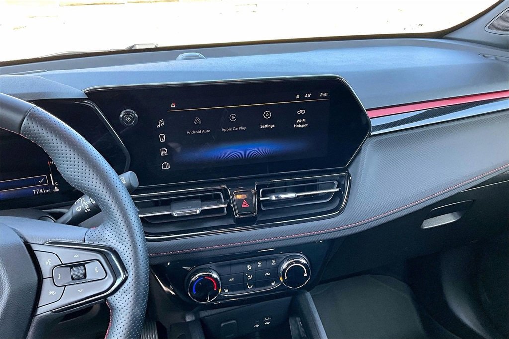 Used 2024 Chevrolet TrailBlazer RS w/ Driver Confidence Package image 6