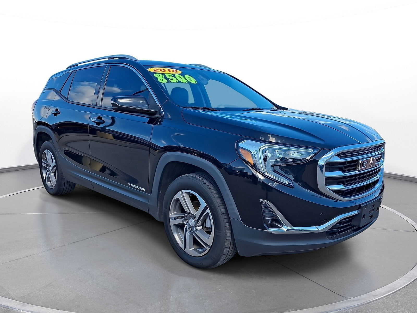 Used 2018 GMC Terrain SLT w/ Preferred Package AWD/4WD image 1