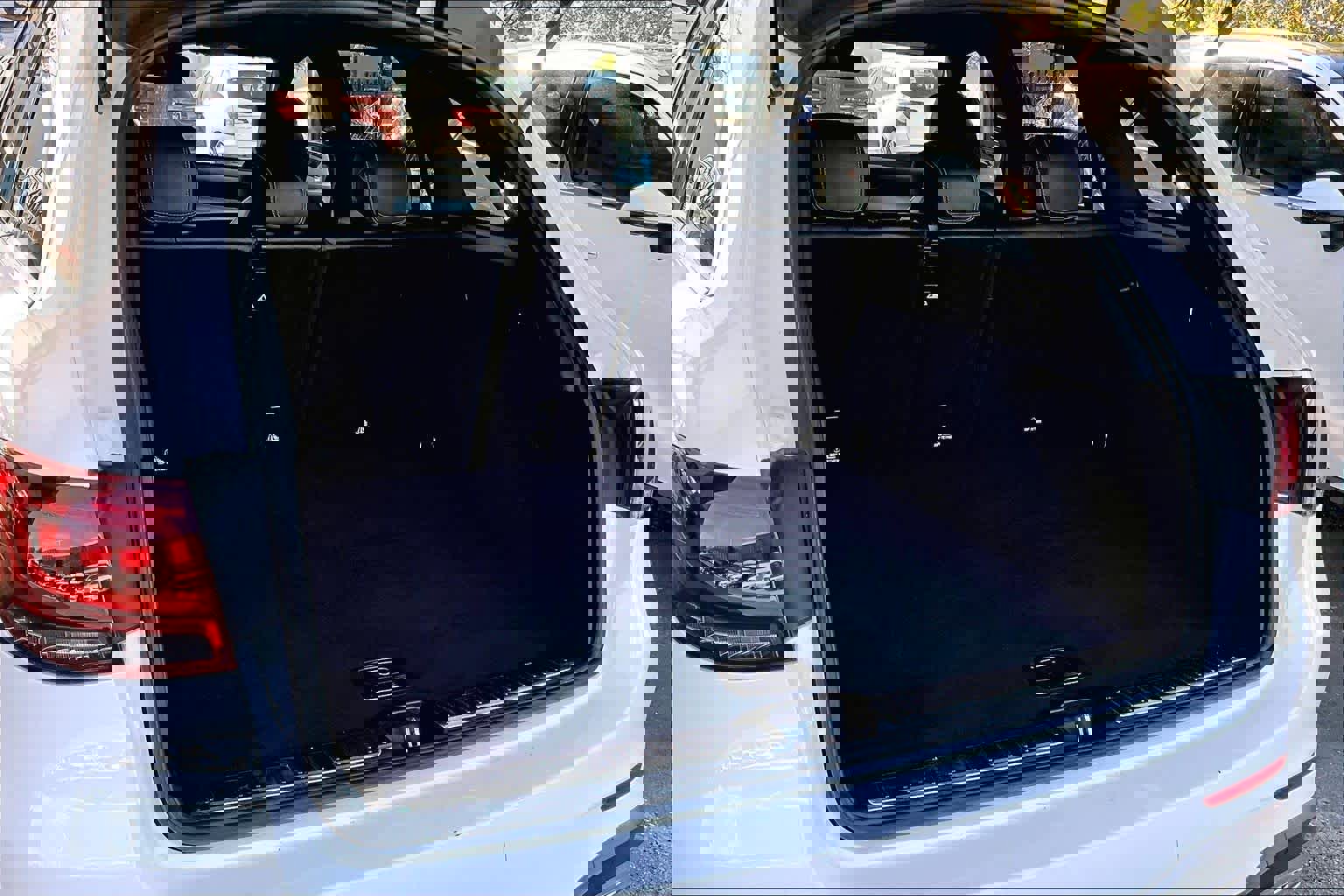 Certified 2022 Mercedes-Benz GLC 300 4MATIC image 36