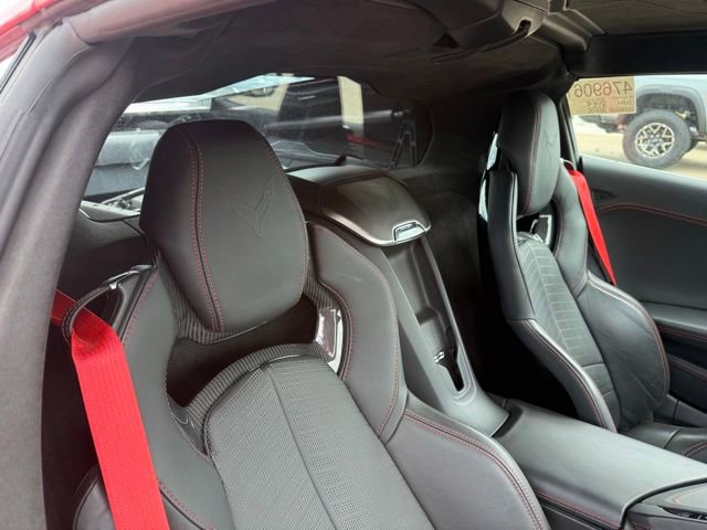 Used 2024 Chevrolet Corvette Stingray Premium Cpe w/ Z51 Performance Package RWD image 21