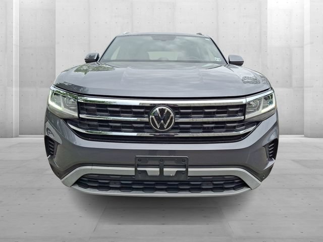 Used 2023 Volkswagen Atlas Cross Sport SE AWD/4WD image 2