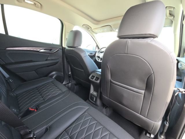 Used 2023 Buick Envision Avenir AWD/4WD image 17
