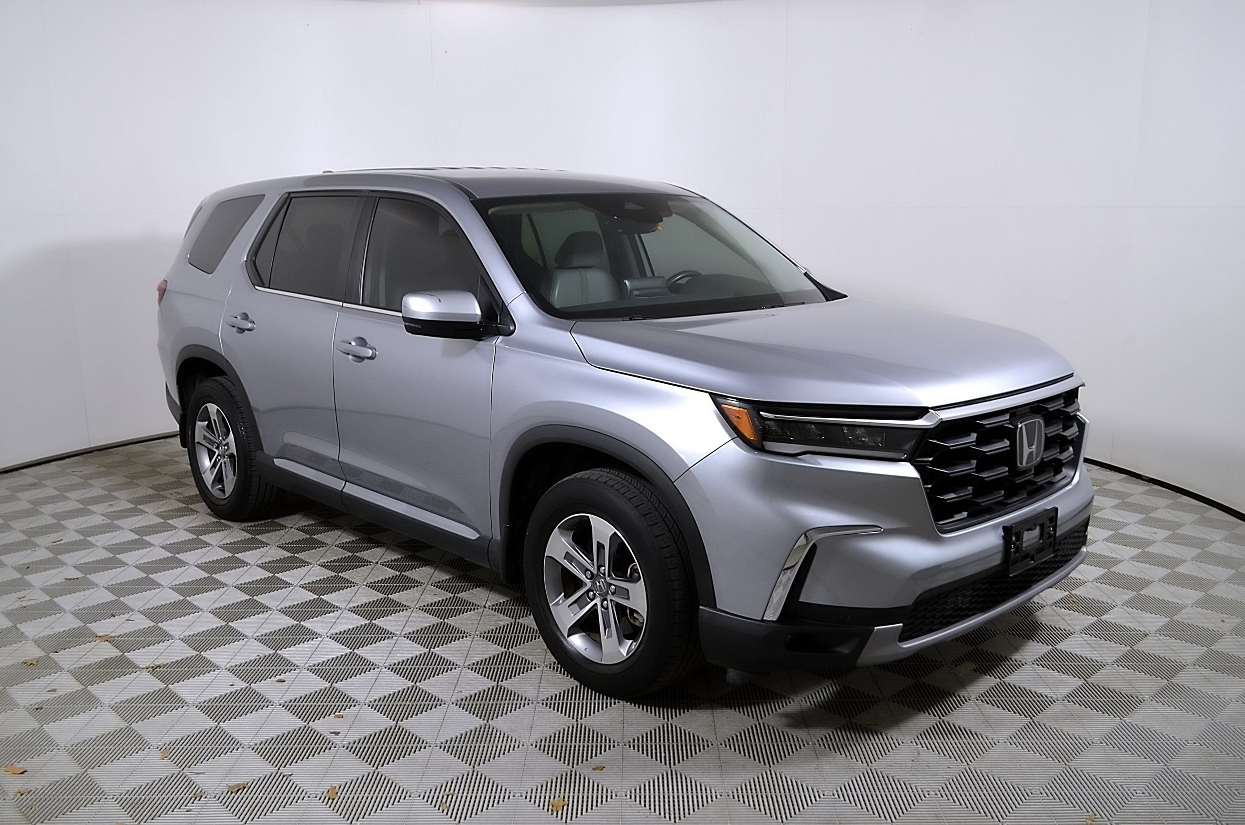 Used 2024 Honda Pilot EX-L image 7