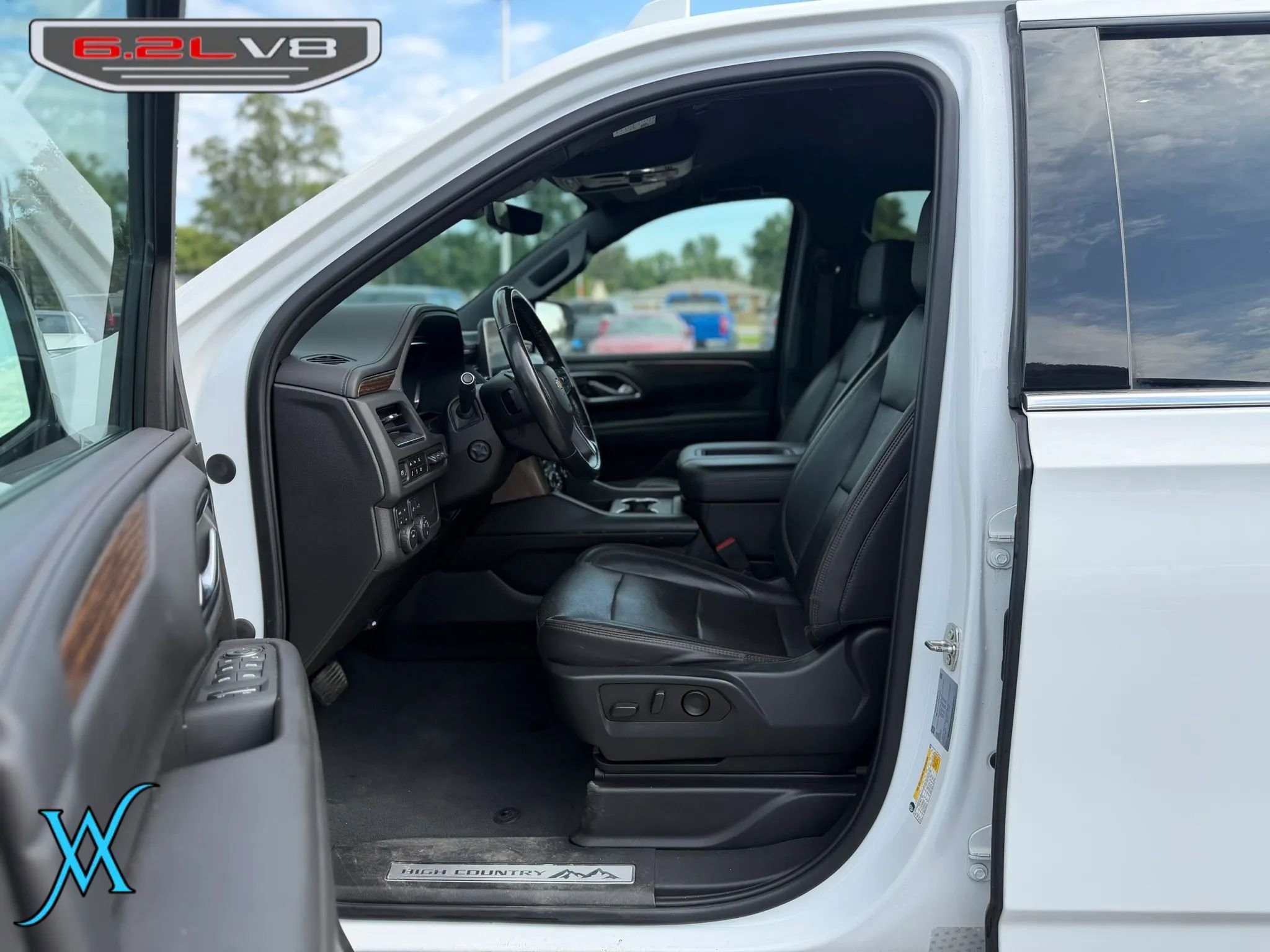 Used 2023 Chevrolet Tahoe High Country AWD/4WD image 12