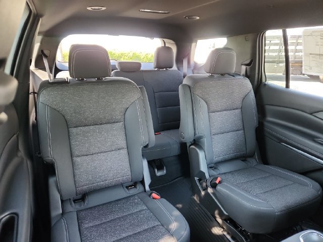 New 2027 Chevrolet Traverse LT w/ Driver Confidence Package FWD image 17
