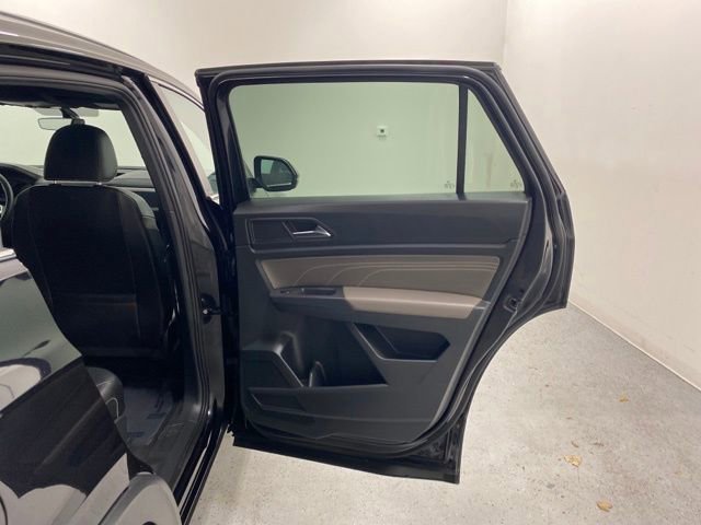 Used 2021 Volkswagen Atlas Cross Sport SEL image 36