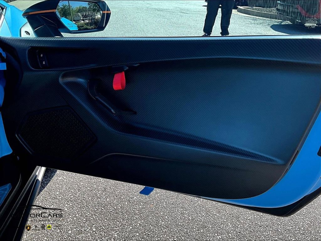 Used 2024 Lamborghini Huracan Sterrato image 19