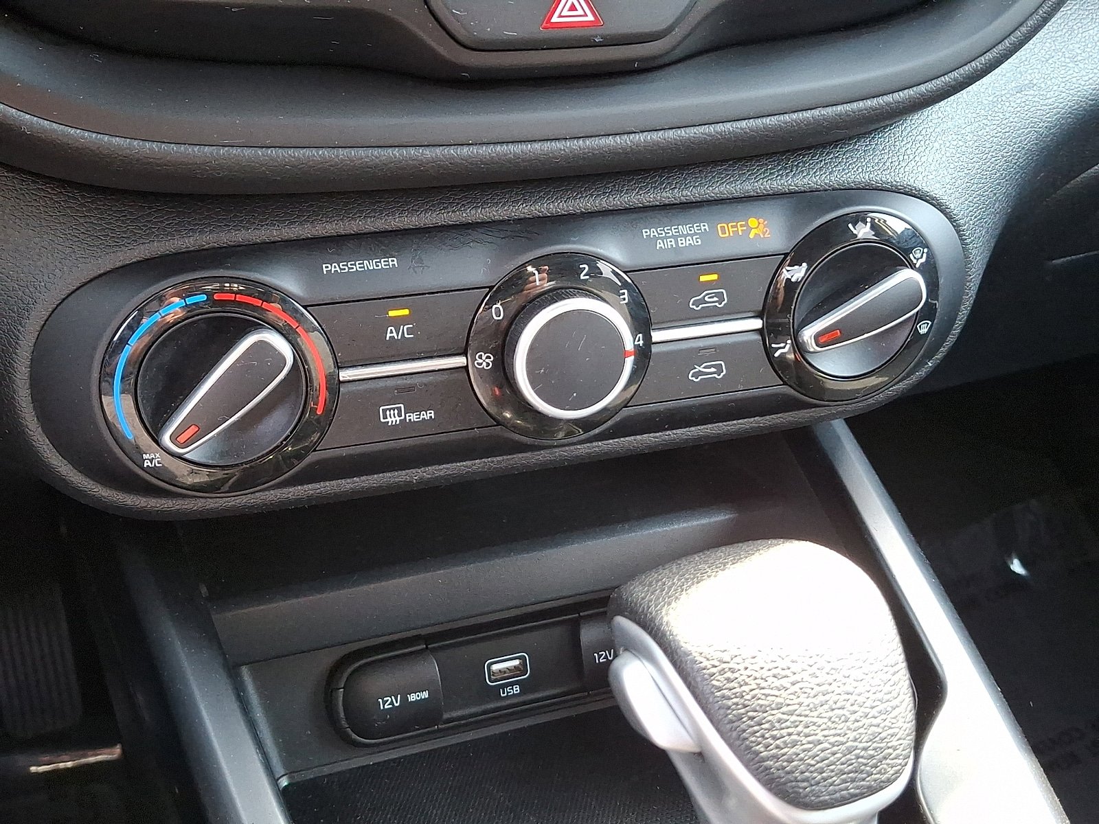 Used 2021 Kia Soul LX FWD image 15