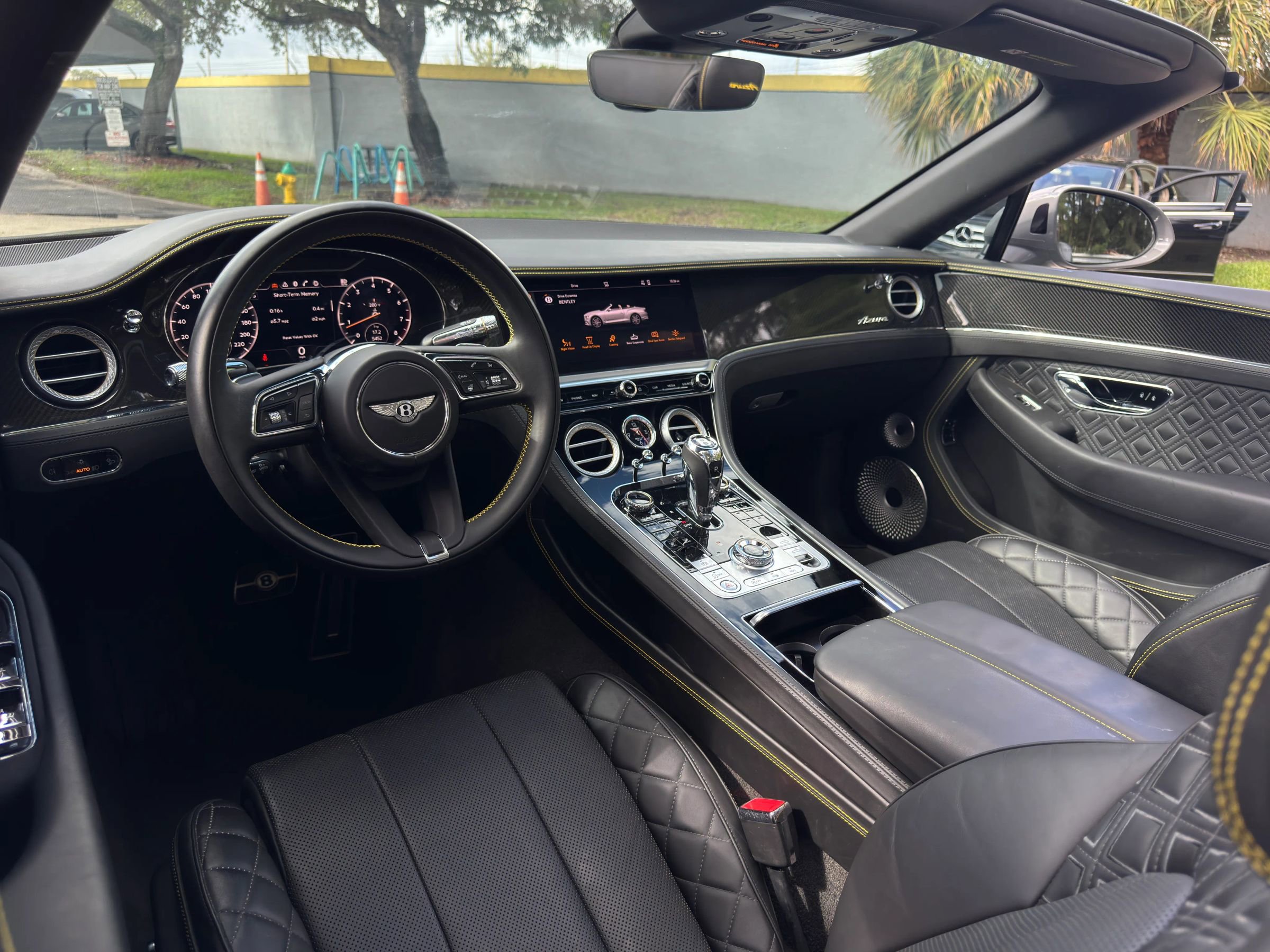 Used 2023 Bentley Continental GT Mulliner image 16