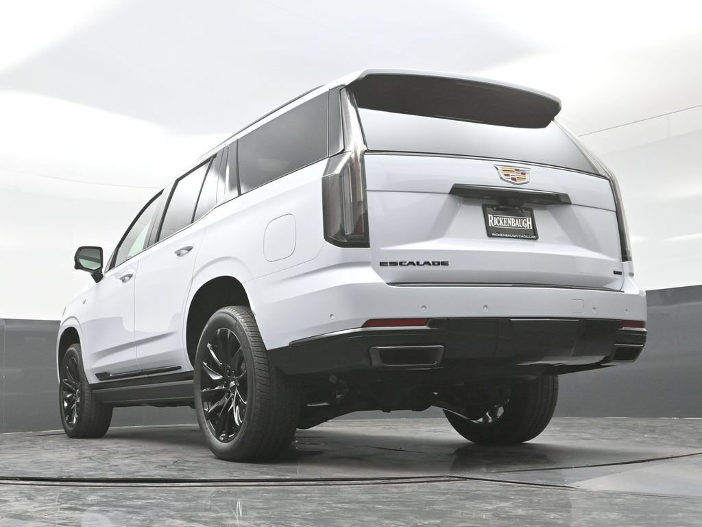 New 2026 Cadillac Escalade Sport w/ LPO, ONYX Package AWD/4WD image 23