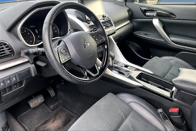 Used 2025 Mitsubishi Eclipse Cross SE AWD/4WD image 17