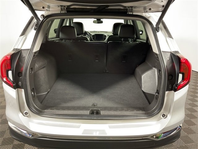 Used 2022 GMC Terrain SLT image 13