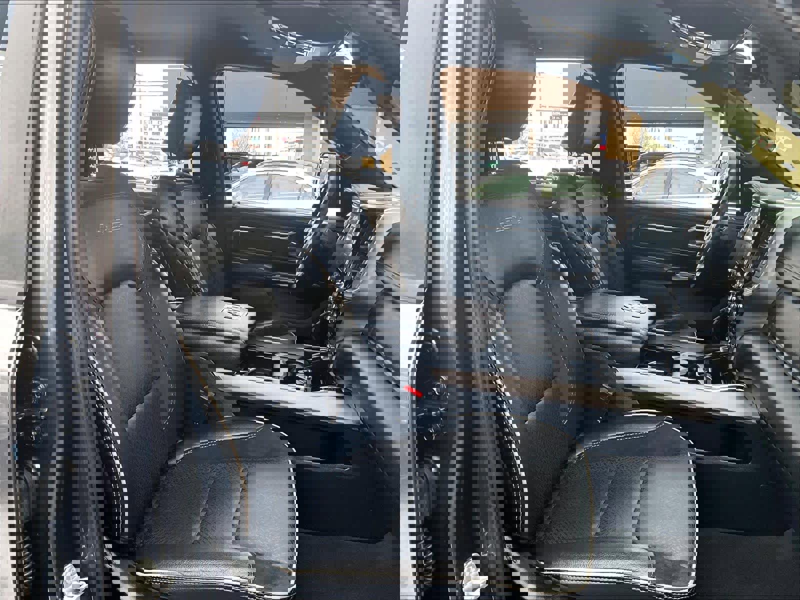 Used 2024 RAM 1500 Laramie image 11