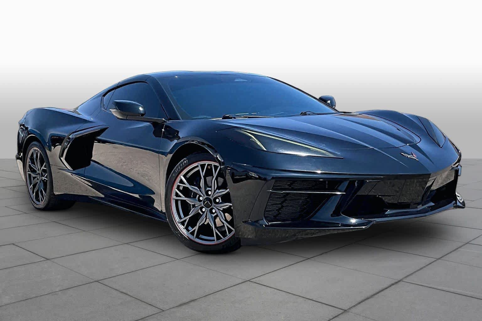 Used 2024 Chevrolet Corvette Stingray Coupe w/ 1LT RWD image 3