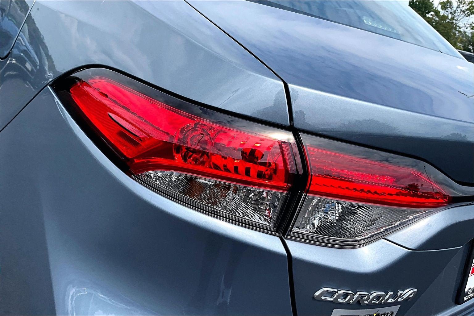 Used 2025 Toyota Corolla LE FWD image 27